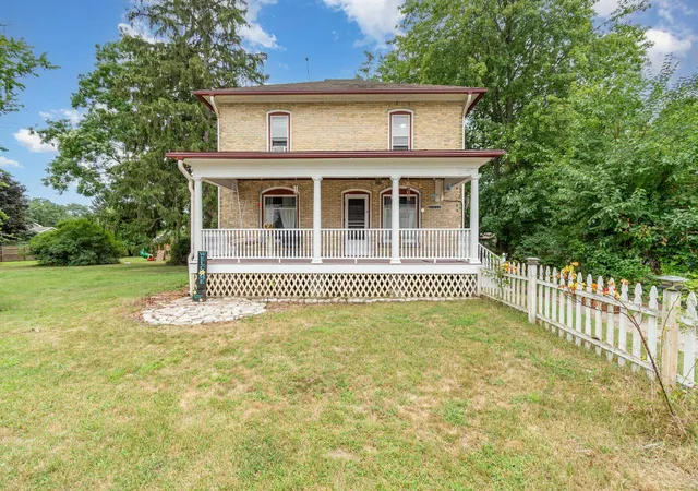 Homes for sale in Mount Pleasant, MI | 1926 E Broadway St, Mount Pleasant, MI 48858 | MLS# 80061079