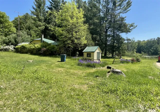 22nd image of 3495 Madison Rd, Manistee, MI 49660 | MLS# 70535386