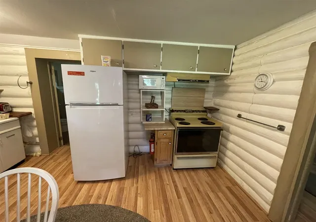 5th image of 3495 Madison Rd, Manistee, MI 49660 | MLS# 70535386