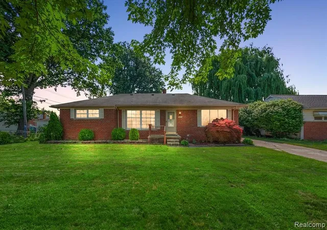 1st image of 6326 Lathers St, Garden City, MI 48135 | MLS# 60407195