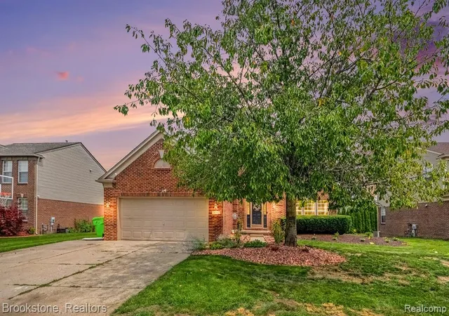 2nd image of 54502 Egmont Key Ave, Macomb, MI 48042 | MLS# 61017725