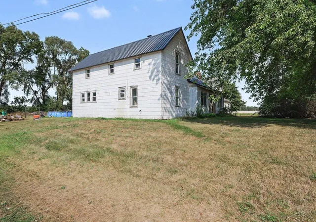 2nd image of 490 W Saginaw St, Breckenridge, MI 48615 | MLS# 50219394