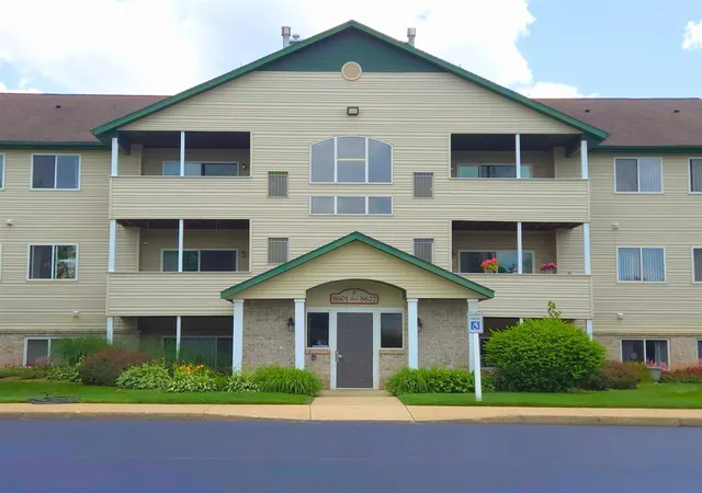 Homes for sale in Caledonia, MI | 8621 S Jasonville Ct #162, Caledonia, MI 49316 | MLS# 70537801