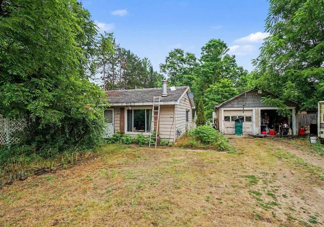 2nd image of 8690 W Ludington Dr, Lake, MI 48632 | MLS# 50217128