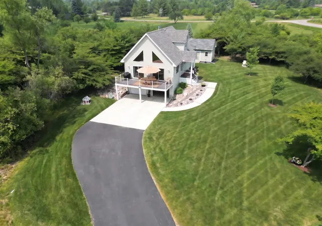 Photo 2 of Single family home for sale at 5228 Winchester Wy, Gladwin, MI 48624 | MLS# 50220194 | Listing updated on 2026-08-29