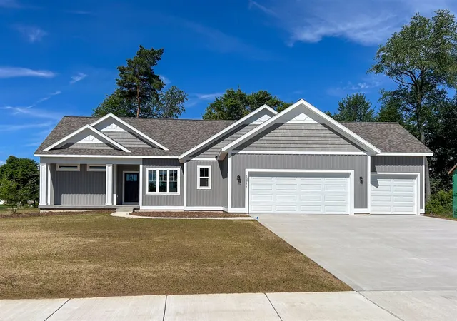 Homes for sale in Allendale, MI | 10711 Greyhound Ave, Allendale, MI 49401 | MLS# 70515237