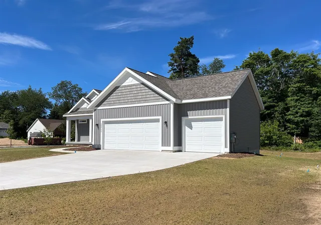 Homes for sale in Allendale, MI | 10711 Greyhound Ave, Allendale, MI 49401 | MLS# 70515237