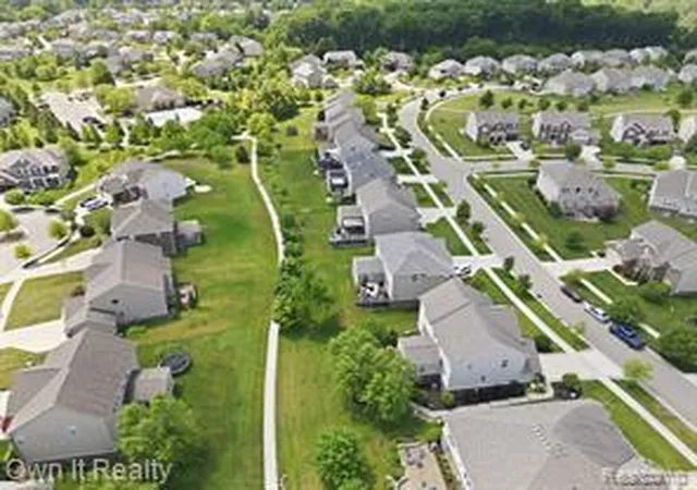 Homes for sale in South Lyon, MI | 58683 Winnowing Cir, South Lyon, MI 48178 | MLS# 61009326