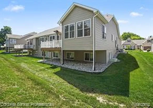 Homes for sale in Metamora, MI | 56 Fox Hollow Dr, Metamora, MI 48455 | MLS# 61009115