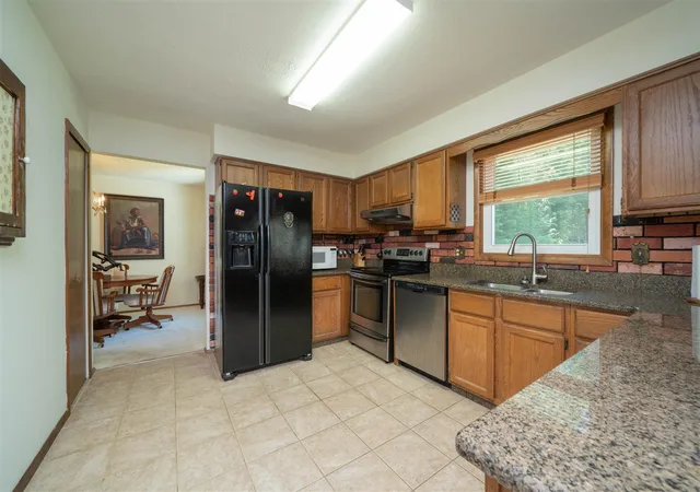 4th image of 34268 County Road 653, Paw Paw, MI 49079 | MLS# 70543153