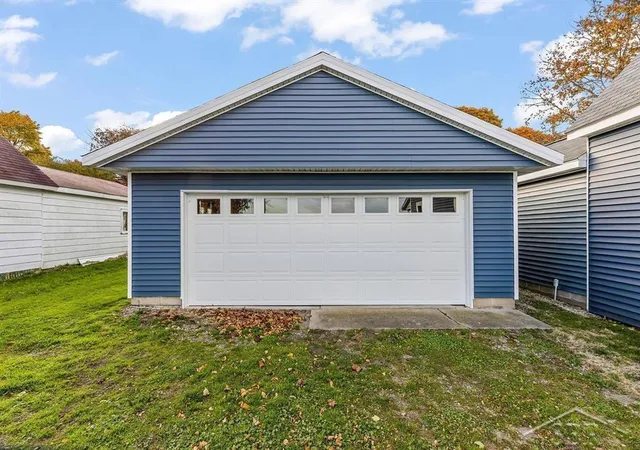 Homes for sale in Harbor Beach, MI | 215 Water St, Harbor Beach, MI 48441 | MLS# 50194074
