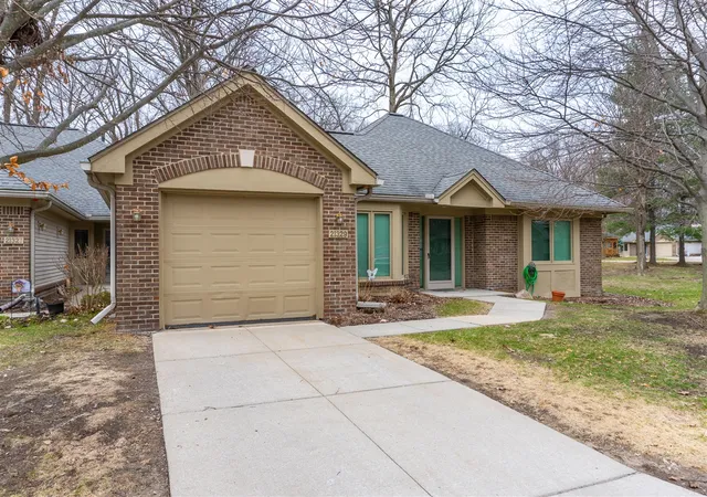 62nd image of 21329 Mulberry Ct, Farmington Hills, MI 48336 | MLS# 70461606