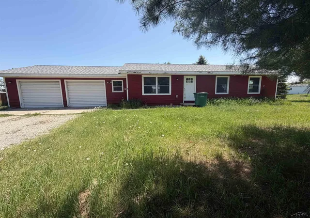 1st image of 9881 Meadow Ln, Farwell, MI 48642 | MLS# 50212064