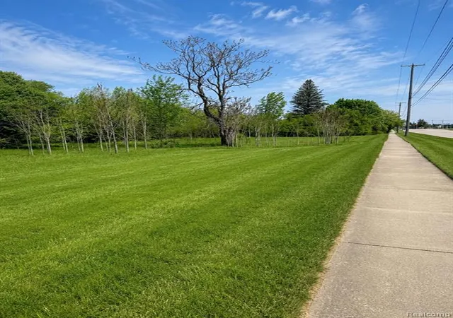 2nd image of 1423 N Belsay Rd, Burton, MI 48509 | MLS# 60994330