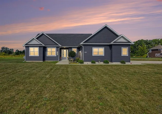 Photo 1 of Single family home for sale at 1501 Whitepine Ct, Mount Pleasant, MI 48858 | MLS# 70552964 | Listing updated on 2026-09-17