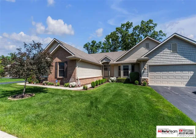 Homes for sale in Brighton, MI | 876 Flowering Plum Dr, Brighton, MI 48116 | MLS# 61009405