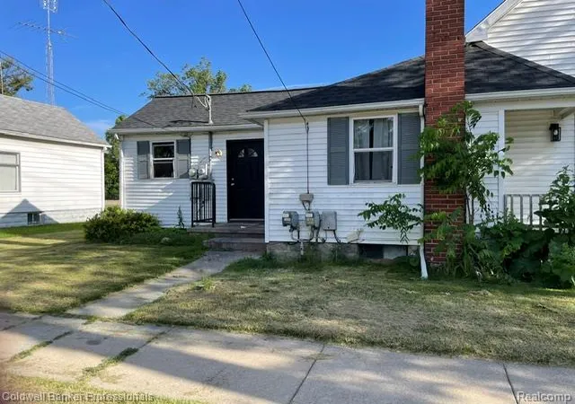 Homes for sale in Lapeer, MI | 105 S Court St, Lapeer, MI 48446 | MLS# 60983677