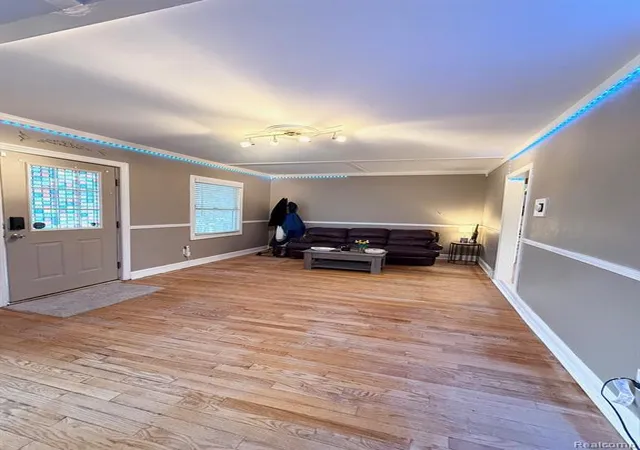 Photo 2 of Sale Pending at 17890 Martin Rd, Roseville, MI 48066 | MLS# 60957877 | Listing updated on 2026-07-13