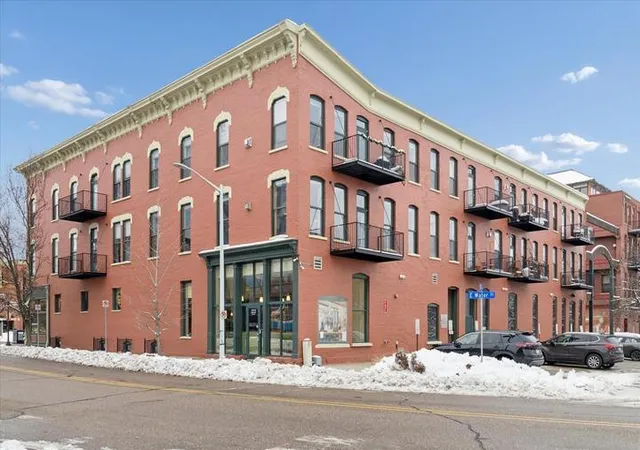 1st image of 222 N Kalamazoo Mall #200, Kalamazoo, MI 49007 | MLS# 70518315