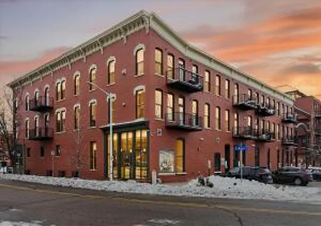 2nd image of 222 N Kalamazoo Mall #200, Kalamazoo, MI 49007 | MLS# 70518315