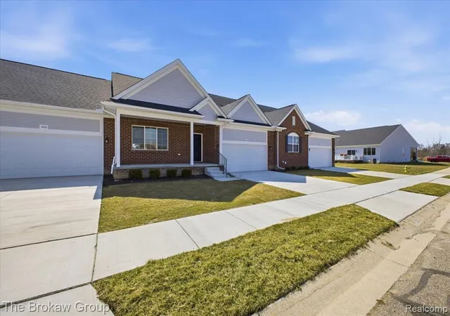 2nd image of 1437 Lincoln St, Lapeer, MI 48446 | MLS# 61020128