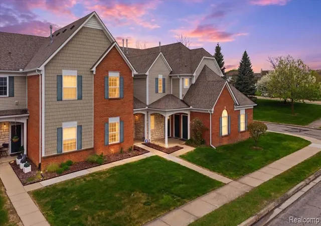 Homes for sale in Shelby Township, MI | 1980 Monarch Dr #23, Shelby Township, MI 48316 | MLS# 60998650