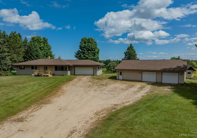 Photo 1 of Single family home for sale at N5552 Jarvinen Rd, Eben Junction, MI 49825 | MLS# 50219023 | Listing updated on 2026-08-24