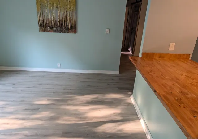 Listing Photo 4 - Condo for sale in building located at 2911 Seymour Lake Rd, Oxford, MI 48371 - Unit #2