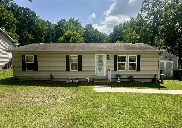 1st image of 2002 Mount Olivet Rd, Kalamazoo, MI 49004 | MLS# 70554350