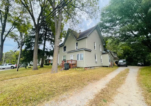 Homes for sale in Richmond, MI | 70550 Main St, Richmond, MI 48062 | MLS# 70522489