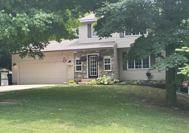 Homes for sale in Traverse City, MI | 4564 Harr Dr, Traverse City, MI 49685 | MLS# 80070683