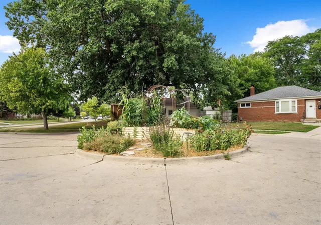 36th image of 29941 Leona Ct, Garden City, MI 48135 | MLS# 70552712