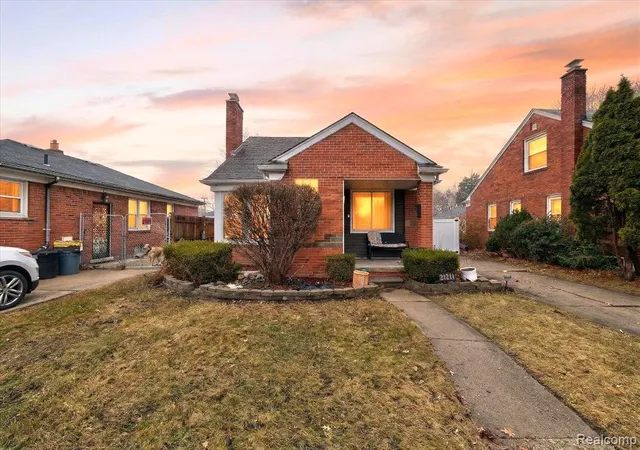 2nd image of 21211 Newcastle Rd, Harper Woods, MI 48225 | MLS# 60974857