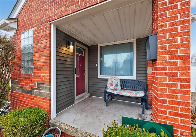 5th image of 21211 Newcastle Rd, Harper Woods, MI 48225 | MLS# 60974857