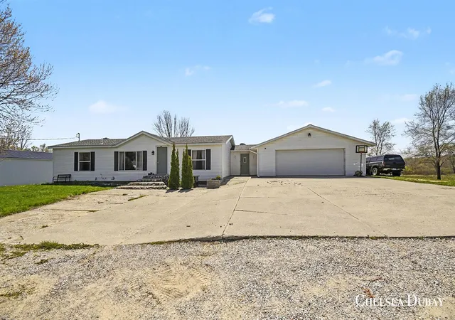 Homes for sale in Marne, MI | 1734 Arthur St, Marne, MI 49435 | MLS# 70533439