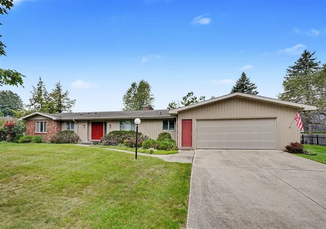 1st image of 4216 Lake Forest Dr, Kalamazoo, MI 49008 | MLS# 70554139