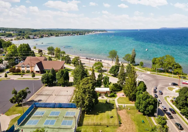 3rd image of 714 #308 Randolph St #308, Traverse City, MI 49684 | MLS# 80060947