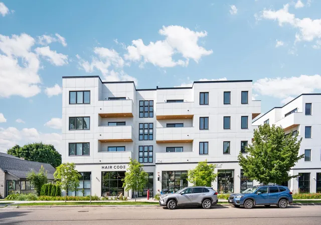 4th image of 714 #308 Randolph St #308, Traverse City, MI 49684 | MLS# 80060947