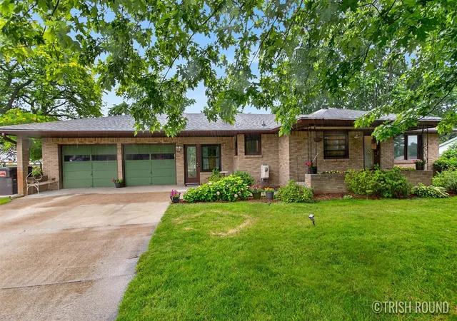 Homes for sale in Hudsonville, MI | 3156 New Holland St, Hudsonville, MI 49426 | MLS# 70541540