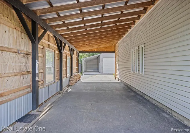 5th image of 3708 Hideaway Ct, Brighton, MI 48114 | MLS# 61000310