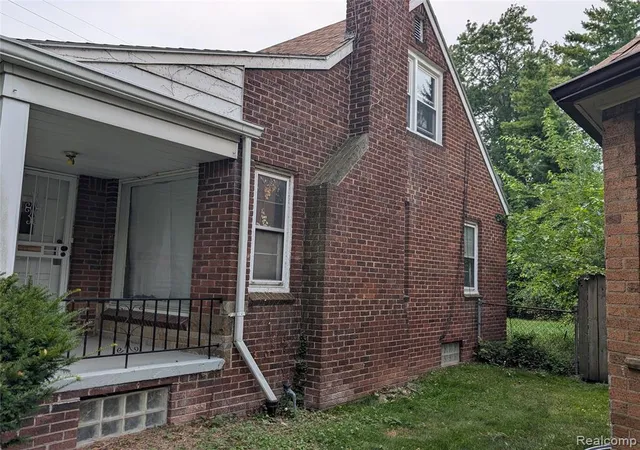 Photo 3 of Sale Pending at 16531 Plainview Ave, Detroit, MI 48219 3303 | MLS# 61013167 | Listing updated on 2026-08-29
