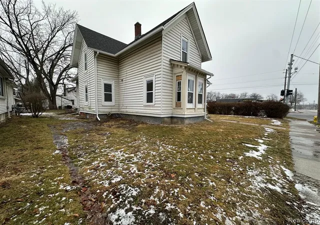 2nd image of 150 Robertson St, Mount Clemens, MI 48043 | MLS# 60368942