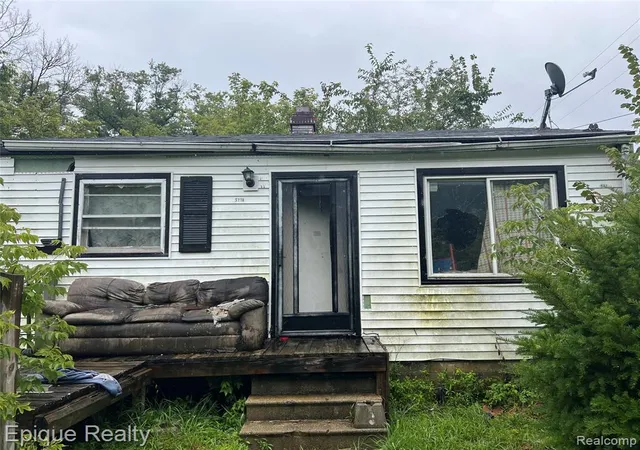 Homes for sale in Flint, MI | 5218 Summit St, Flint, MI 48505 | MLS# 60932593