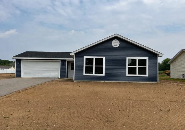 Photo 4 of Single family home for sale at 2615 Plover Dr #36, Traverse City, MI 49685 | MLS# 80065422 | Listing updated on 2026-08-15