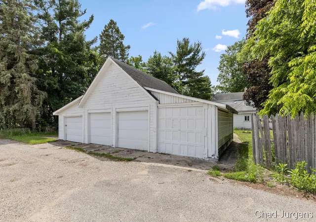 Homes for sale in Big Rapids, MI | 516 N Michigan Ave, Big Rapids, MI 49307 | MLS# 70541123