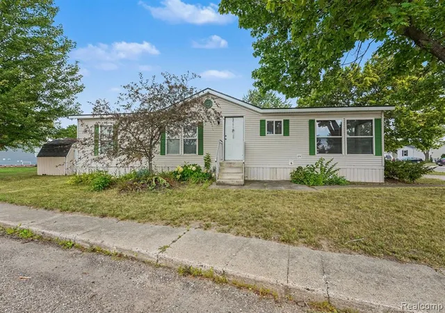 Photo 1 of Manufactured home for sale at 17128 Detroiter Ave, Davisburg, MI 48350 | MLS# 61015381 | Listing updated on 2026-07-30
