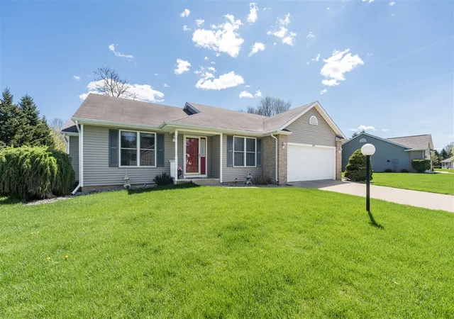 Photo 2 of Sale Pending at 9847 Fort Myers Pkwy #48, Portage, MI 49002 | MLS# 70539304 | Listing updated on 2026-08-30