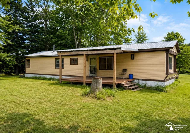 1st image of 13881 Airport Rd, Atlanta, MI 49709 | MLS# 50214484