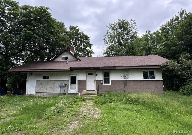 Homes for sale in Pembine T Wi, WI | W7840 North St, Pembine T Wi, WI 54156 | MLS# 50213162