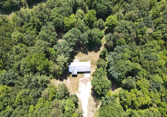 2nd image of 293 Fisher Rd, Traverse City, MI 49685 | MLS# 80070821